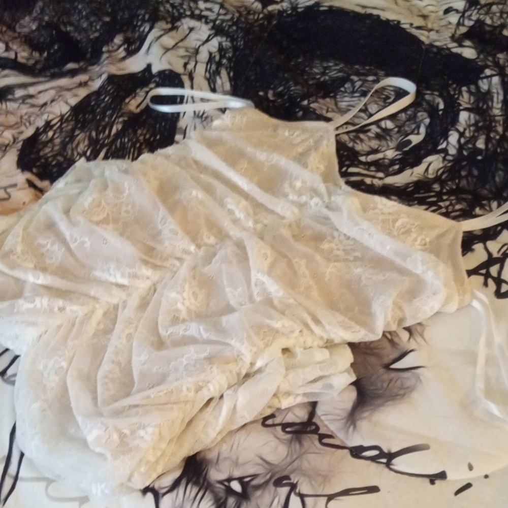 Windsor Ivory Lace Ruched Dress - Picture 1 of 8